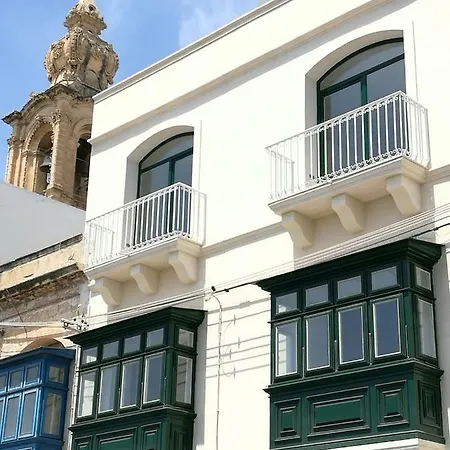 Easylets Malta Msida