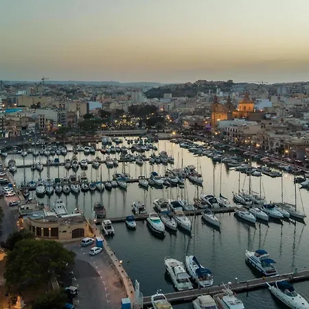 Easylets Malta * Msida